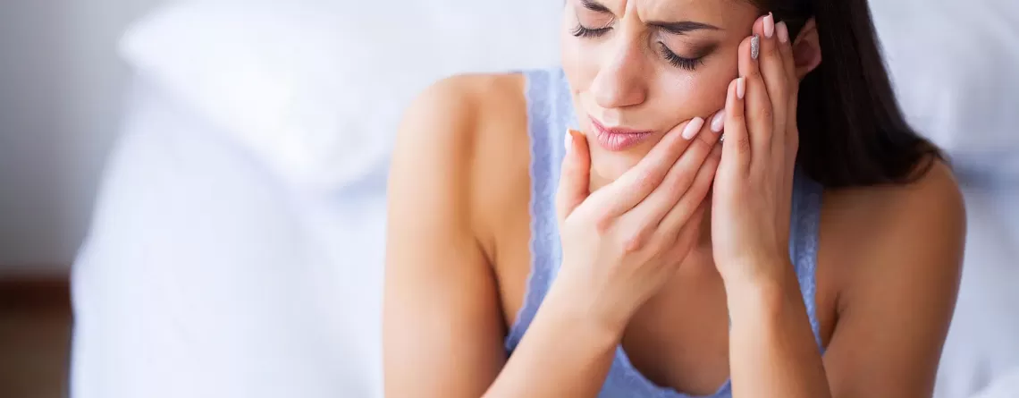 Home and Natural Remedies for Toothache Pain