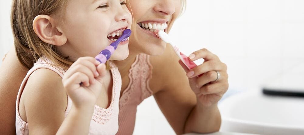 The Importance of Spitting and Not Rinsing Toothpaste